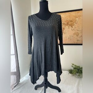 Belldini charcoal heathered top